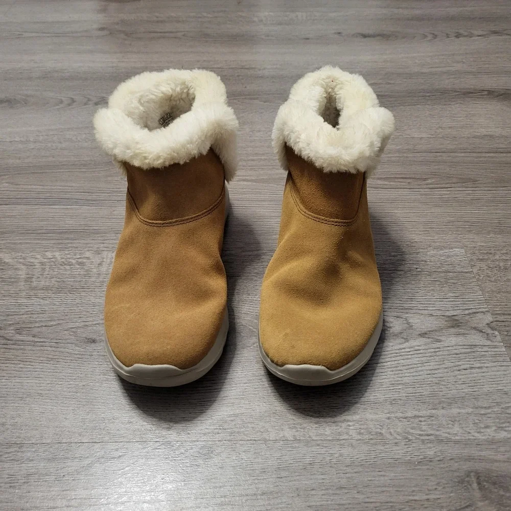 Skechers On the Go Joy Bundle Up Chestnut Suede Faux Fur Ankle Boots Womens 8.5